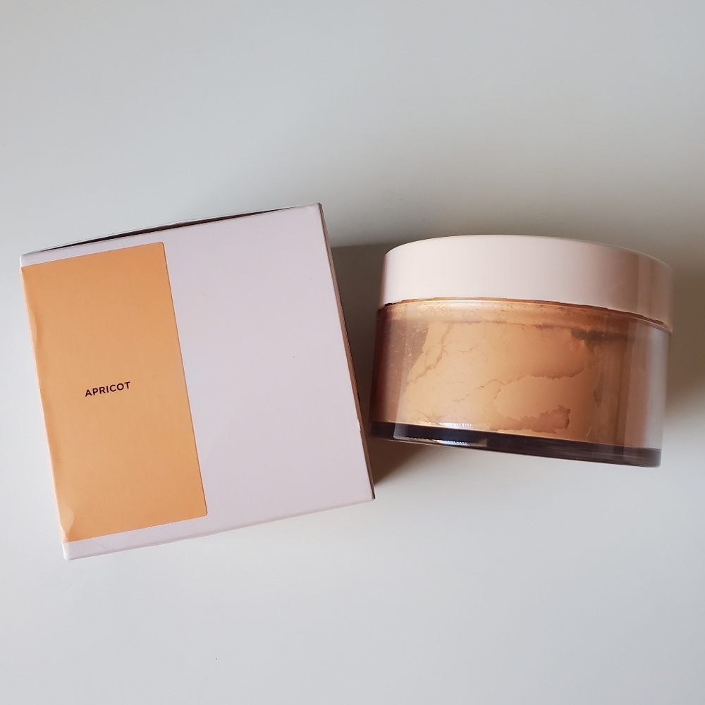 NEW BITE Beauty Boundary Breaker Peptide Infused Setting Powder in Apricot - Picture 5 of 5
